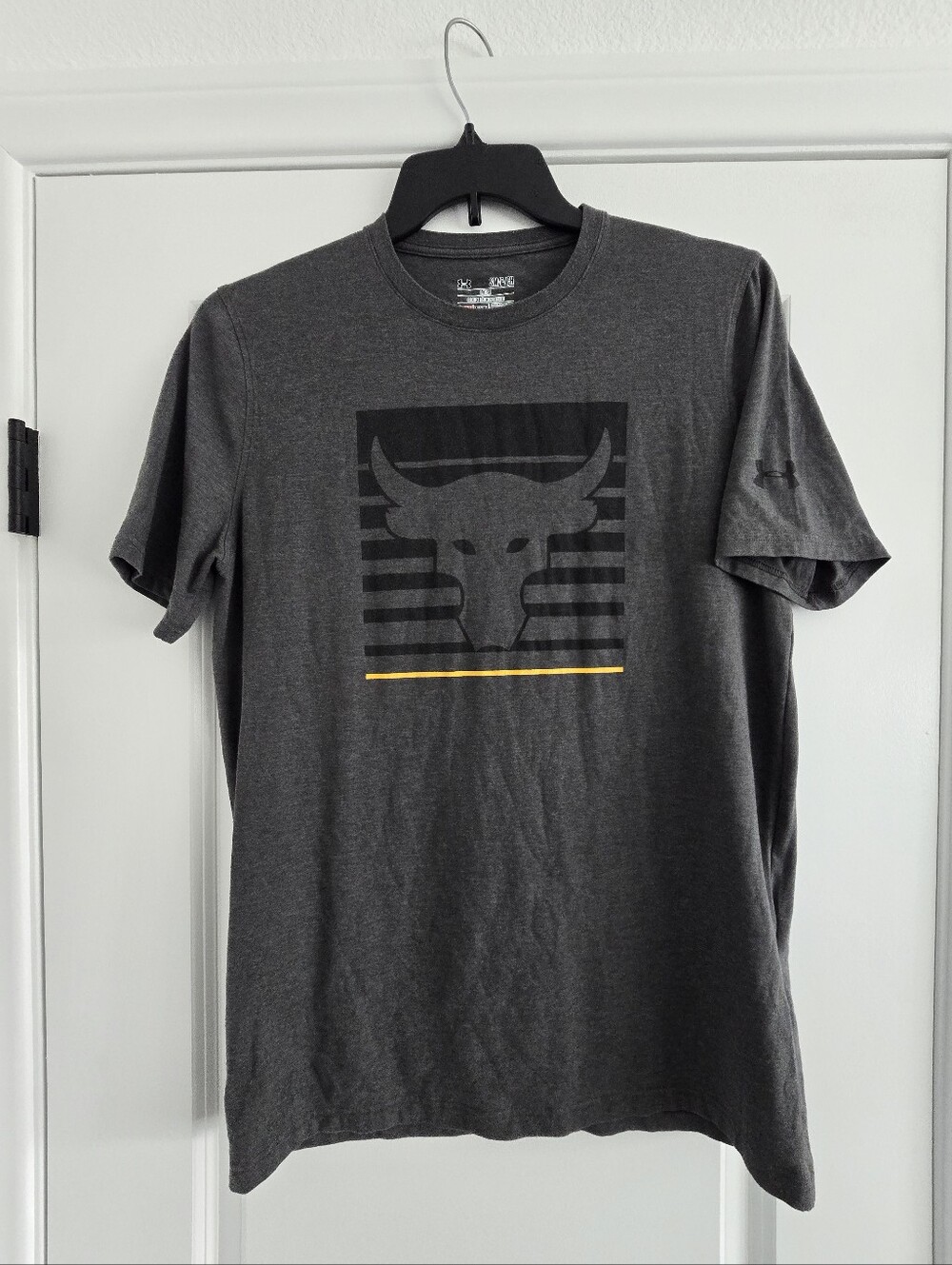 Under Armour Project Rock T- Shirt Dark Grey Size Small Mens